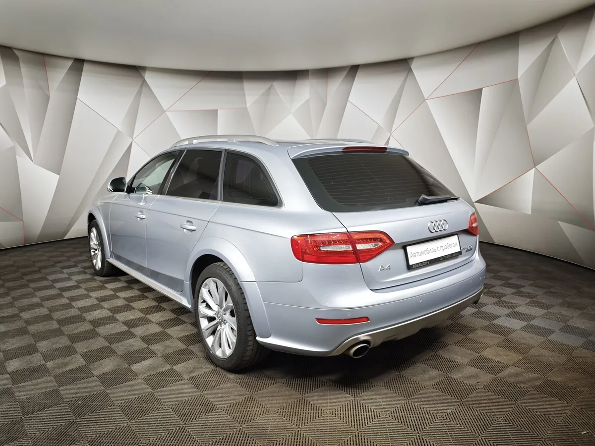Audi A4 2.0 TFSI S tronic quattro (225 л.с.) Серебристый в АВИЛОН. Слайд №4