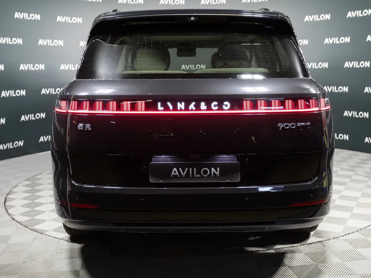 Lynk & Co 900 2.0 AT 4WD (884 л.с.) Ultra Черный в АВИЛОН. Слайд №4