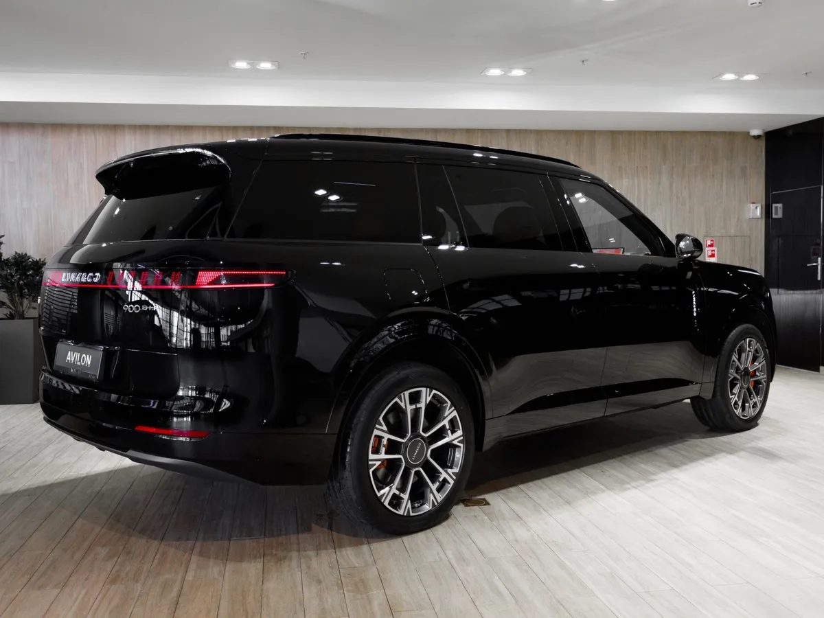 Lynk & Co 900 2.0 AT 4WD (884 л.с.) Ultra Черный в АВИЛОН. Слайд №4