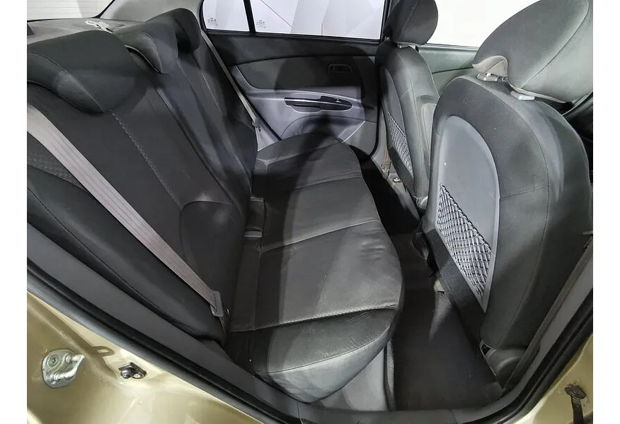 АВИЛОН - Kia Rio 1.4 AT (97 л.с.) Бежевый - slide 8