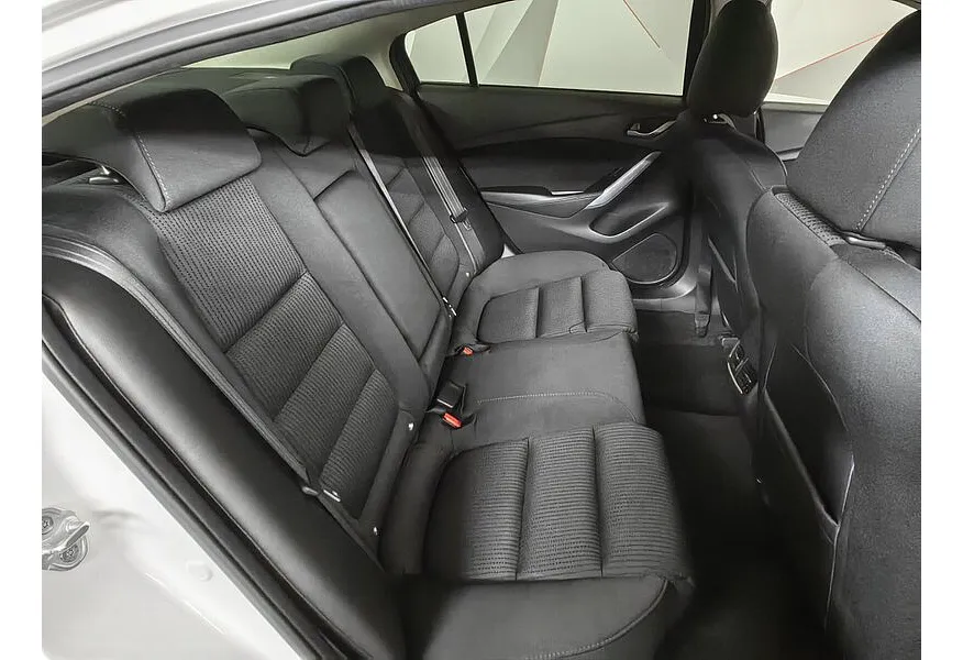 Mazda 6 2.5 SKYACTIV-G AT (192 л.с.) Белый в АВИЛОН. Слайд №16