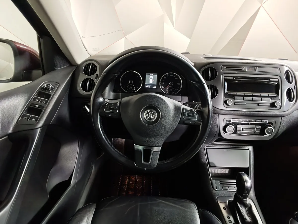 Volkswagen Tiguan 2.0 TDI 4Motion AT (140 л.с.) Sport&Style Красный в АВИЛОН. Слайд №20