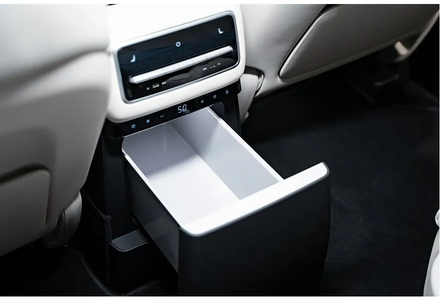 Li Auto L9 1.5 AT 4WD (449 л.с.) Ultra Черный в АВИЛОН. Слайд №20