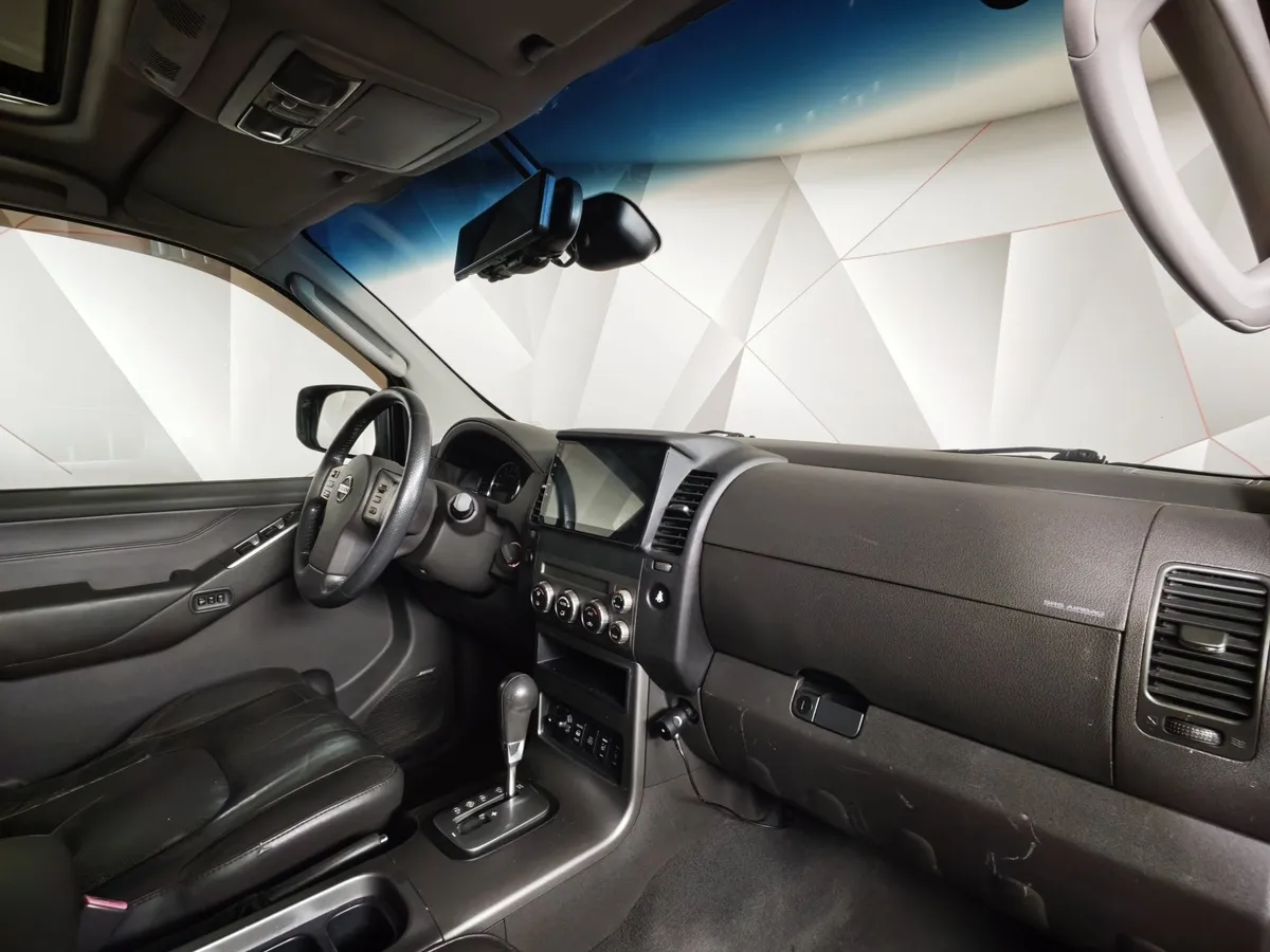 Nissan Pathfinder 4.0 AT (269 л.с.) Черный в АВИЛОН. Слайд №11