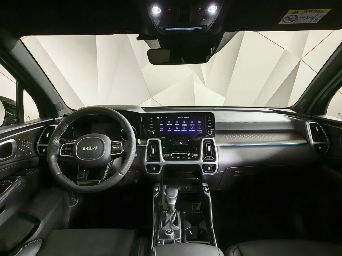 Kia Sorento 2.5 MPI 4WD AT (180 л.с.) Comfort Черный в АВИЛОН. Слайд №14