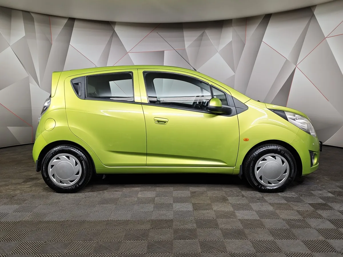 Chevrolet Spark 1.0 AT (68 л.с.) LS Зеленый в АВИЛОН. Слайд №6
