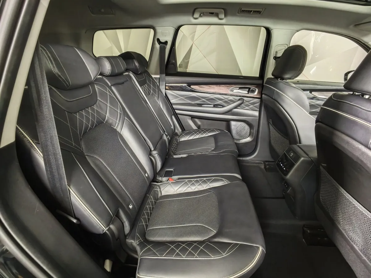 EXEED VX 2.0 AMT AWD (249 л.с.) President Черный в АВИЛОН. Слайд №15