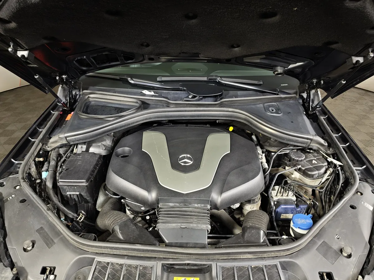 Mercedes-Benz GLS 350 d 4MATIC 9G-TRONIC (249 л.с.) Особая серия Черный в АВИЛОН. Слайд №11