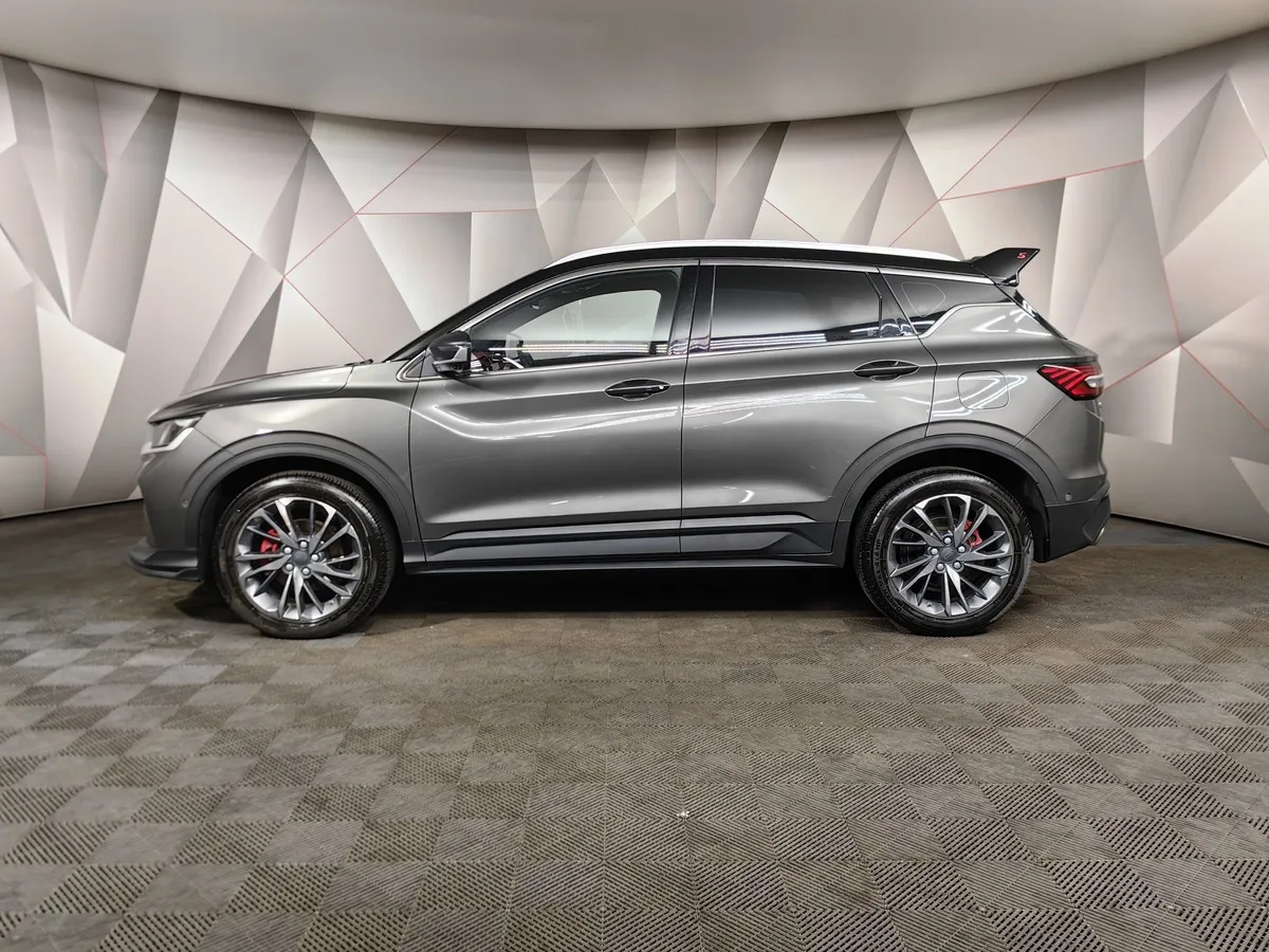 Geely Coolray 1.5T 7DCT 2WD (150 л.с.) Flagship Sport Серый в АВИЛОН. Слайд №5