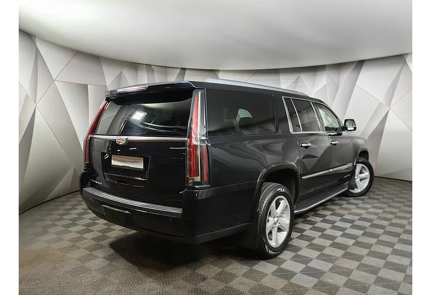 Cadillac Escalade 6.2 V8 АТ 4WD ESV (409 л.с.) Черный в АВИЛОН. Слайд №2