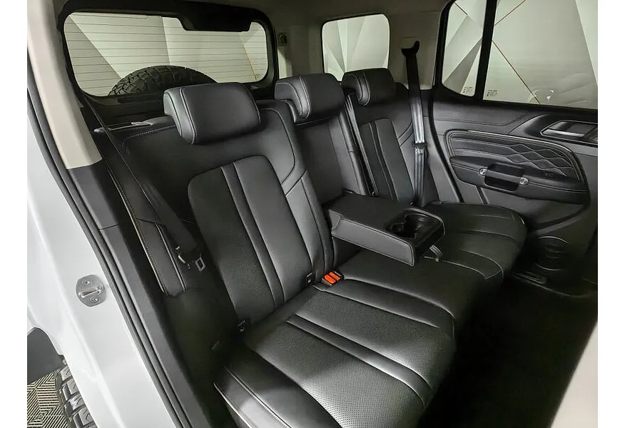 АВИЛОН - TANK 300 2.0T AT 4WD (220 л.с.) Premium Белый - slide 13