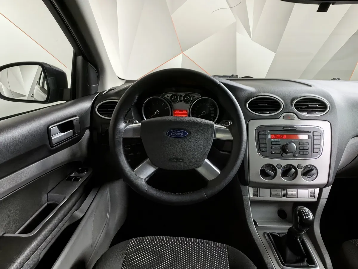 Ford Focus 1.8 MT (125 л.с.) Синий в АВИЛОН. Слайд №19