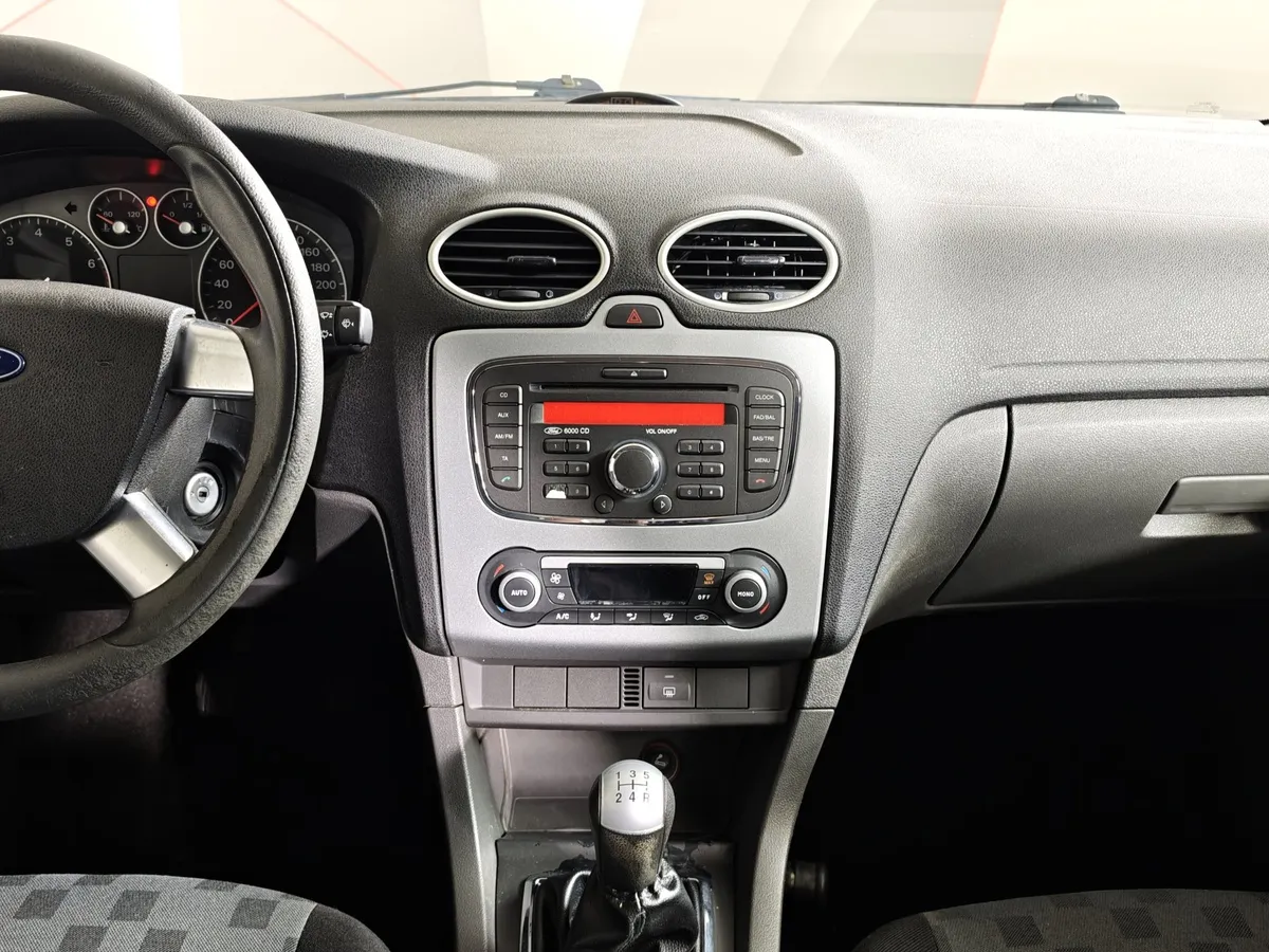 Ford Focus 1.8 MT (125 л.с.) Trend Черный в АВИЛОН. Слайд №14