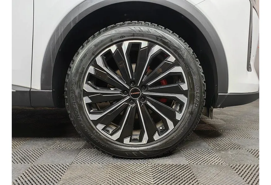 EXEED RX 2.0T DCT 4WD (249 л.с.) Platinum Белый в АВИЛОН. Слайд №9