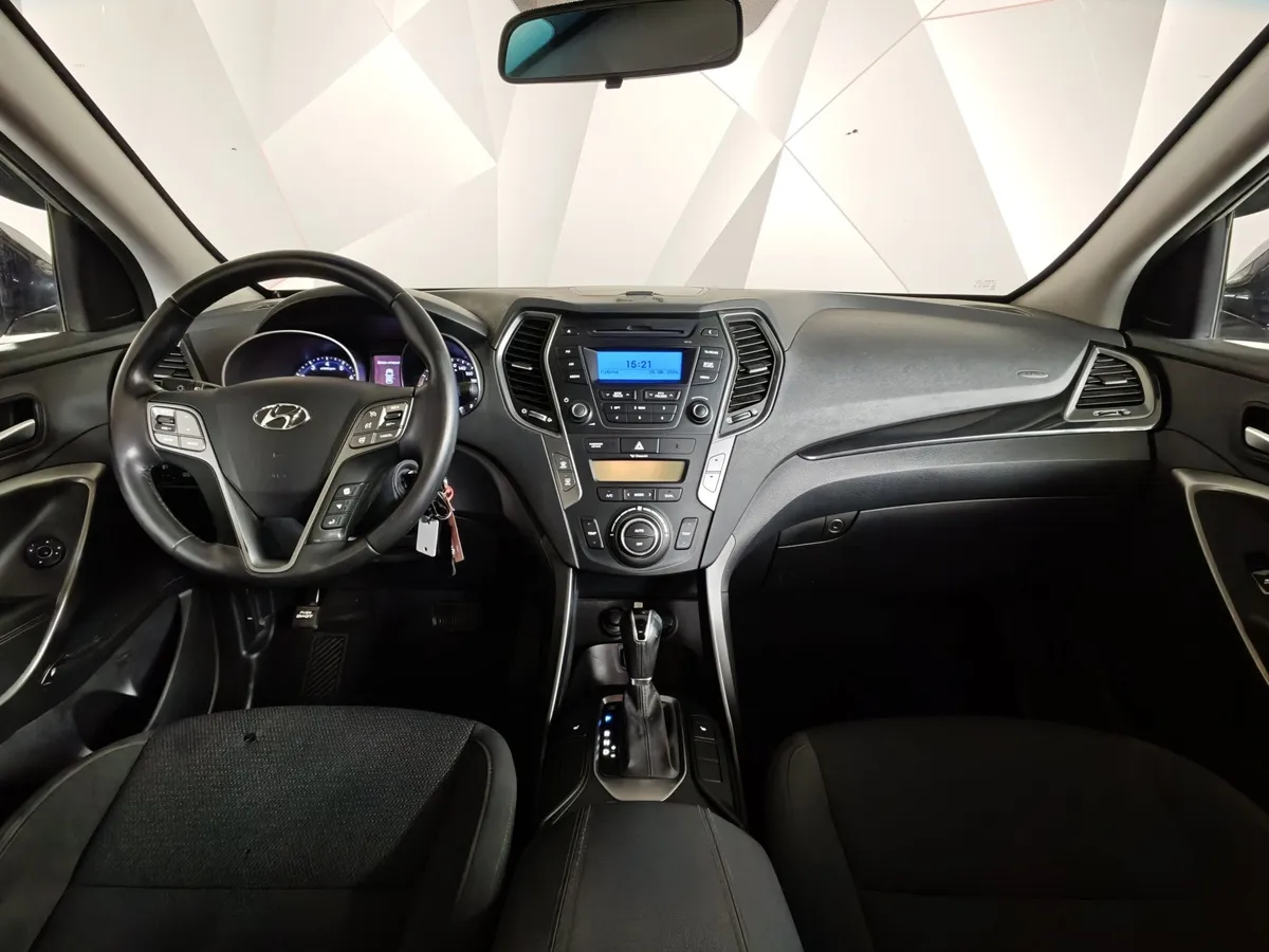 Hyundai Santa Fe 2.4 AT 4WD (175 л.с.) Comfort Серебристый в АВИЛОН. Слайд №14