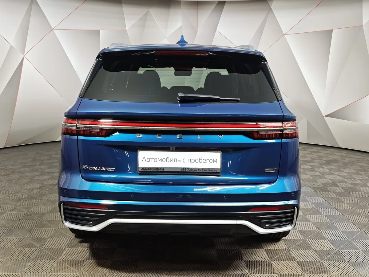 Geely Monjaro 2.0T 8AT 4WD (238 л.с.) Exclusive LE Синий в АВИЛОН. Слайд №8