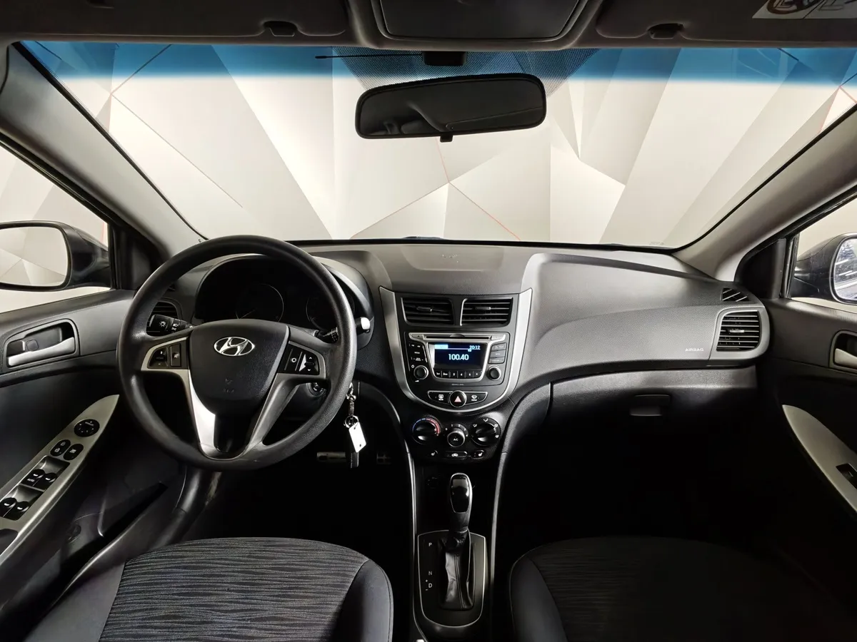 Hyundai Solaris 1.6 AT (123 л.с.) Comfort Черный в АВИЛОН. Слайд №11