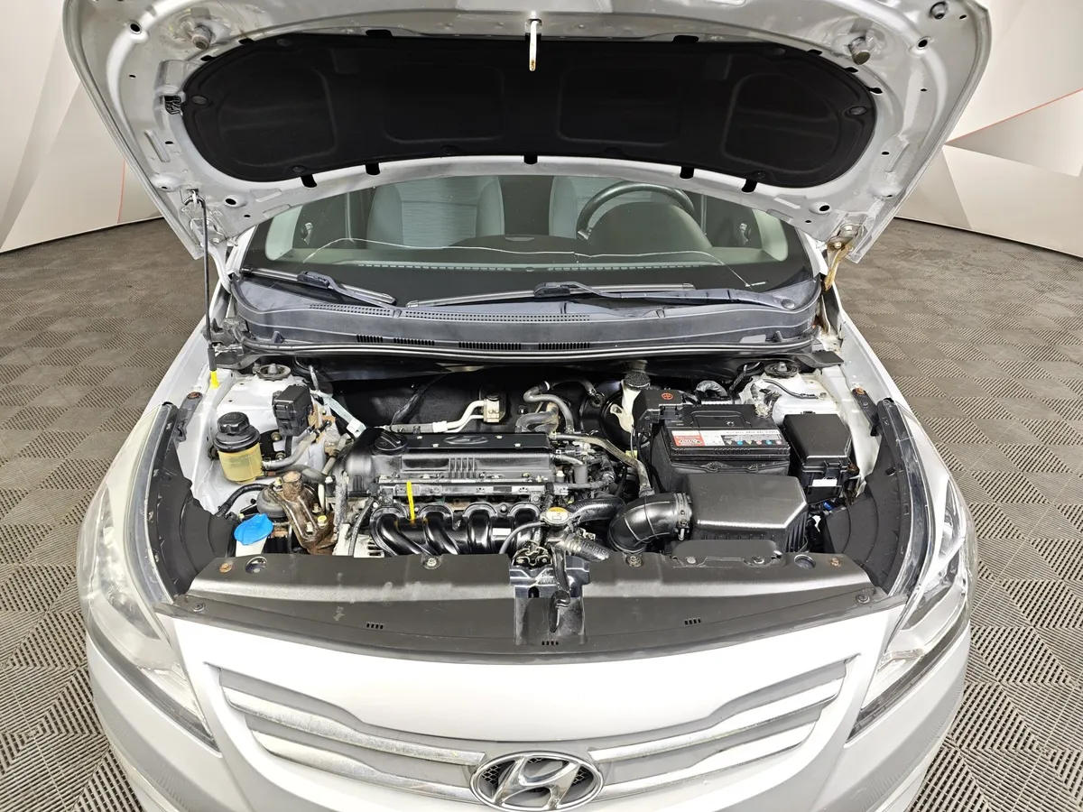 Hyundai Solaris 1.6 AT (123 л.с.) Comfort Серебристый в АВИЛОН. Слайд №11
