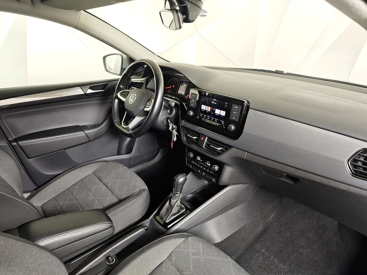 Volkswagen Polo 1.6 MPI AT (110 л.с.) Status Серебристый в АВИЛОН. Слайд №12