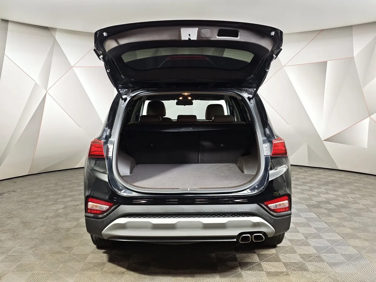 Hyundai Santa Fe 2.2 (200 л.с.) CRDi - 8AT Lifestyle Черный в АВИЛОН. Слайд №11