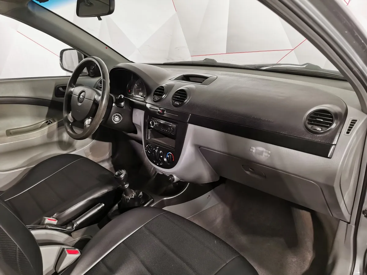 Chevrolet Lacetti 1.6 MT (109 л.с.) Серый в АВИЛОН. Слайд №11