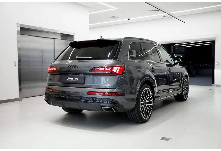 Audi Q7 55 3.0 TFSI tiptronic quattro (340 л.с.) Серый в АВИЛОН. Слайд №8