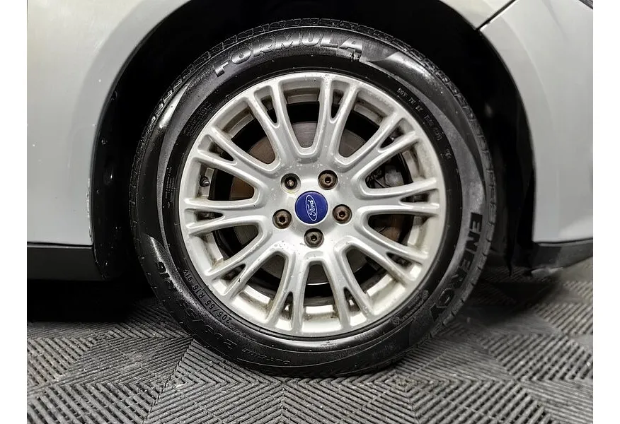 LIVE. Слайд №15