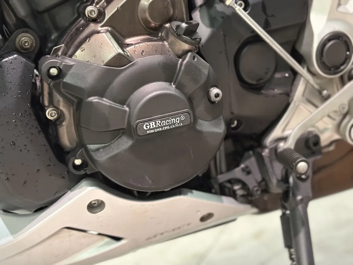 Yamaha MT-07 689 см³ (75 л.с.) 689 Красный в АВИЛОН. Слайд №14