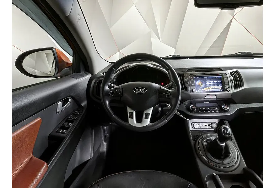 Kia Sportage 2.0 AT 4WD (142 л.с.) Оранжевый в АВИЛОН. Слайд №18