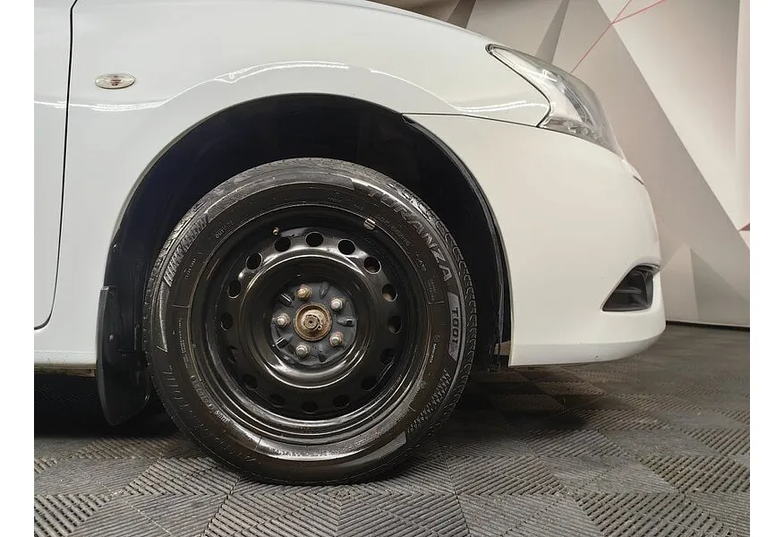 Nissan Sentra 1.6 CVT (117 л.с.) Белый в АВИЛОН. Слайд №15