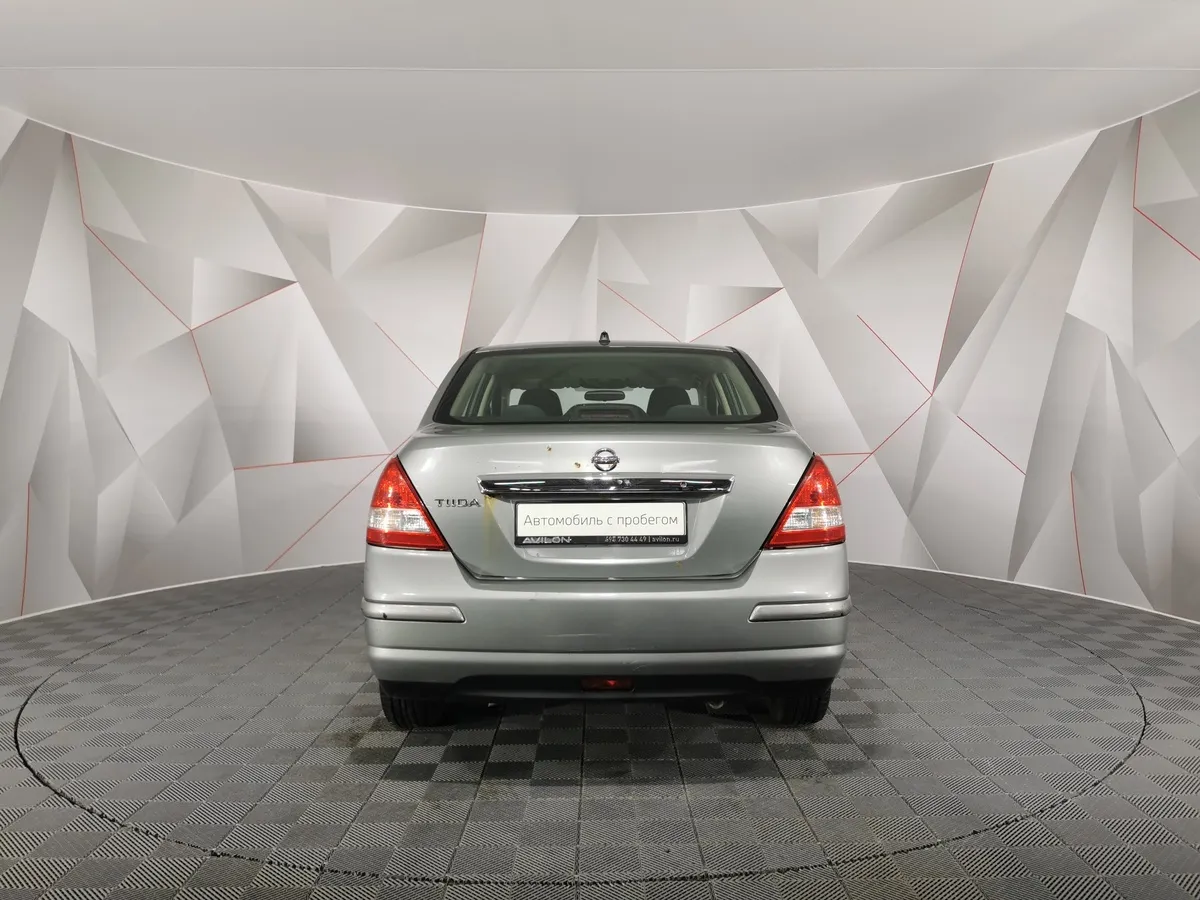 Nissan Tiida 1.6 AT (110 л.с.) Серый в АВИЛОН. Слайд №8