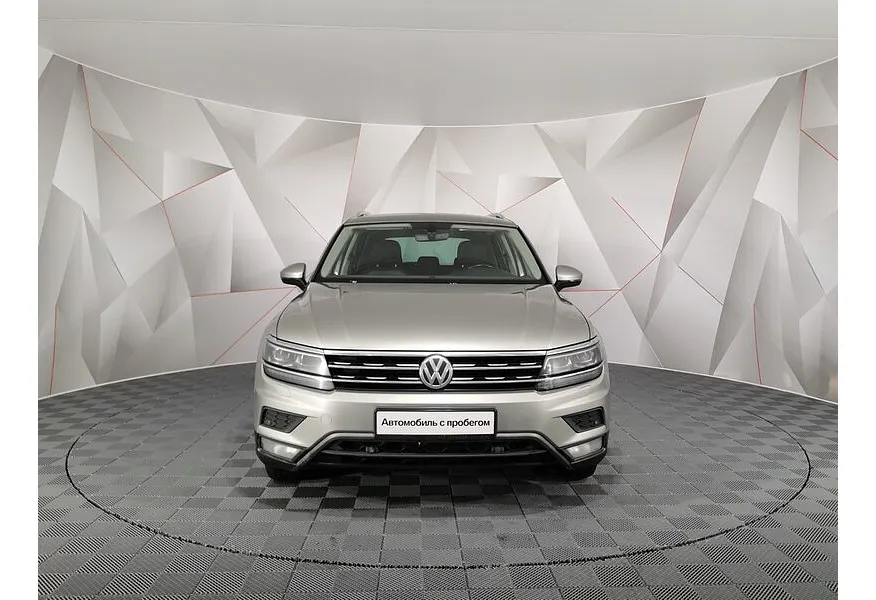 Volkswagen Tiguan 2.0 TSI 4Motion DSG (180 л.с.) Highline Серебристый в АВИЛОН. Слайд №5