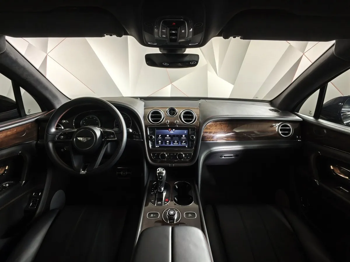 Bentley Bentayga 6.0 AT AWD (608 л.с.) Черный в АВИЛОН. Слайд №13