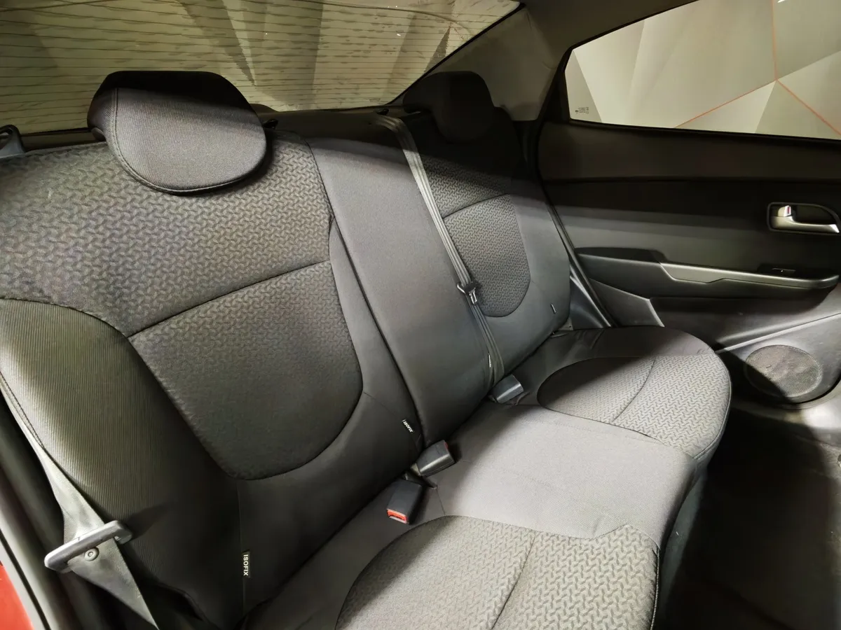 Kia Rio 1.6 AT (123 л.с.) Красный в АВИЛОН. Слайд №17