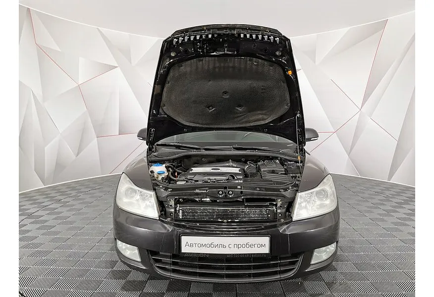 Skoda Octavia 1.8 TSI MT (152 л.с.) Ambition (CKD) Черный в АВИЛОН. Слайд №11