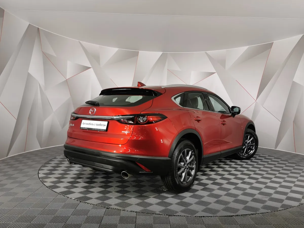 Mazda CX-4 2.0 AT (158 л.с.) High Красный в АВИЛОН. Слайд №2