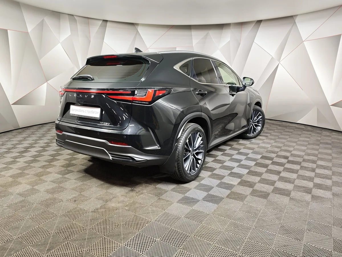 Lexus NX 2.5 AT AWD (200 л.с.) Luxury Черный в АВИЛОН. Слайд №2