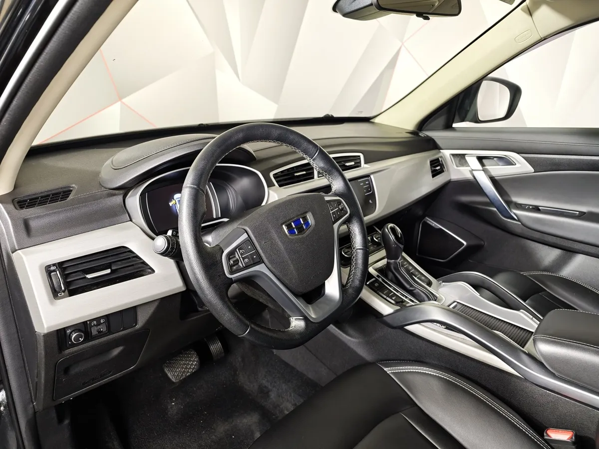 Geely Atlas 2.4 AT AWD (148 л.с.) Standard Черный в АВИЛОН. Слайд №18
