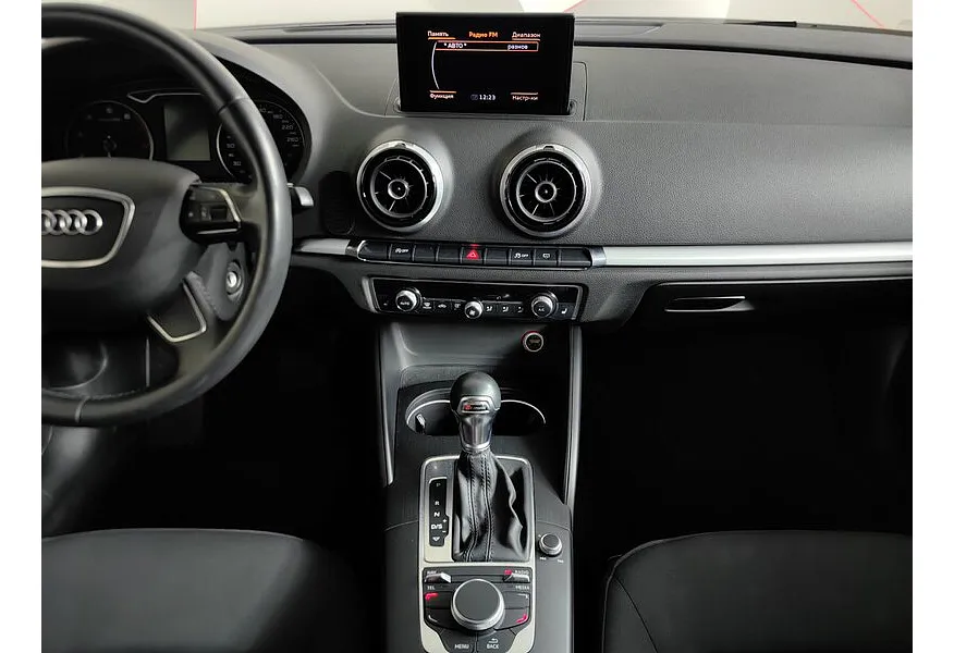 Audi A3 1.4 TFSI AT (150 л.с.) Белый в АВИЛОН. Слайд №15