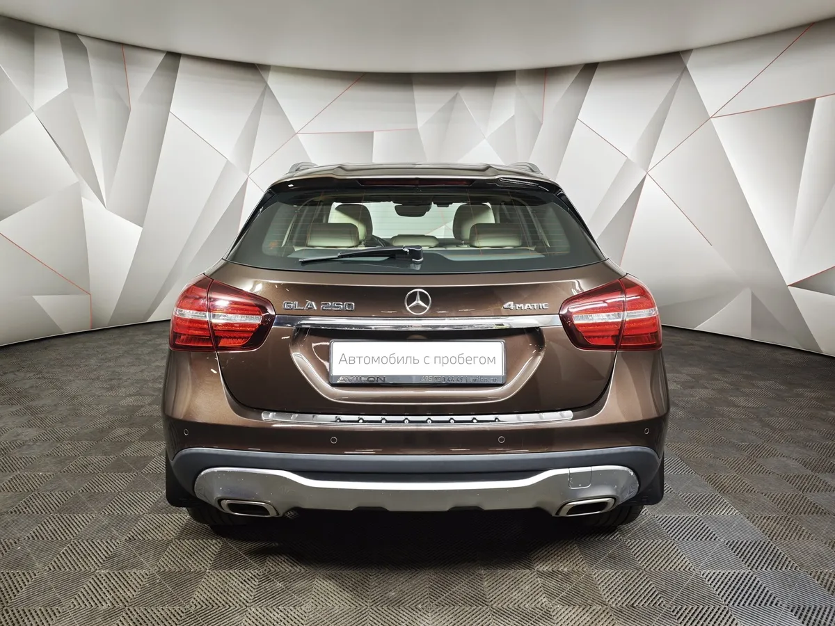 Mercedes-Benz GLA 250 7G-DCT 4MATIC (211 л.с.) Особая серия Коричневый в АВИЛОН. Слайд №8
