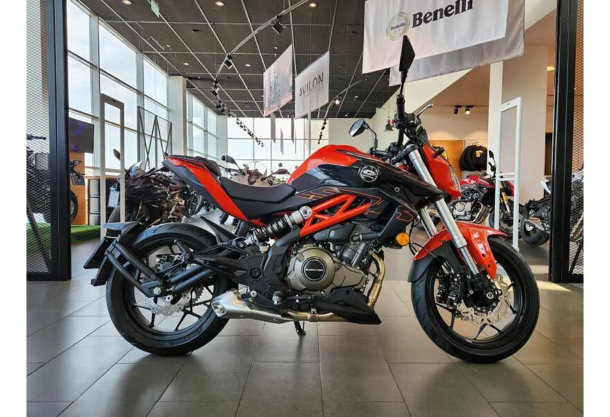 LIVE. Слайд №14