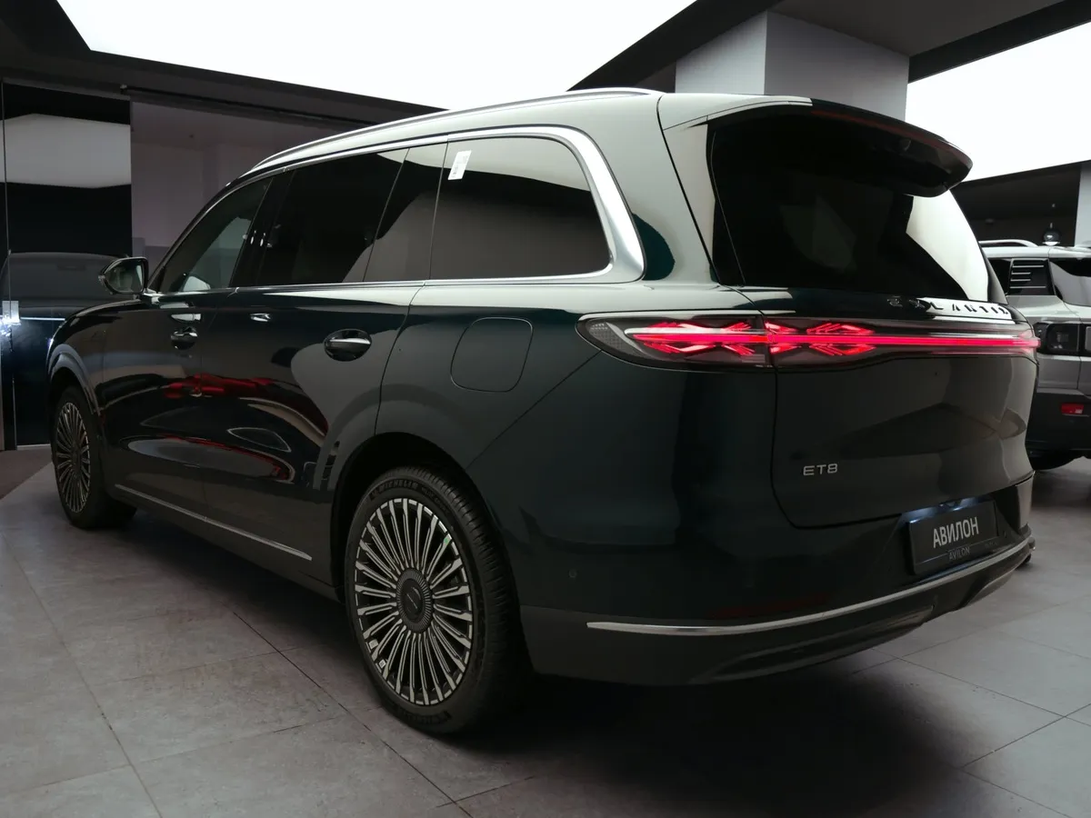 ESTEO Exlantix ET8 1.5h REEV AT 4WD (469 л.с.) Зеленый в АВИЛОН. Слайд №5