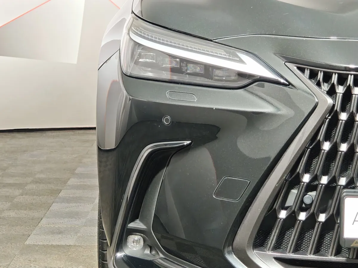 Lexus NX 2.5 AT AWD (200 л.с.) Luxury Черный в АВИЛОН. Слайд №10