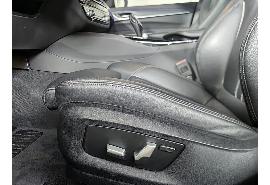 BMW 6 серия 620d xDrive Steptronic (190 л.с.) M Sport Pro Черный в АВИЛОН. Слайд №16