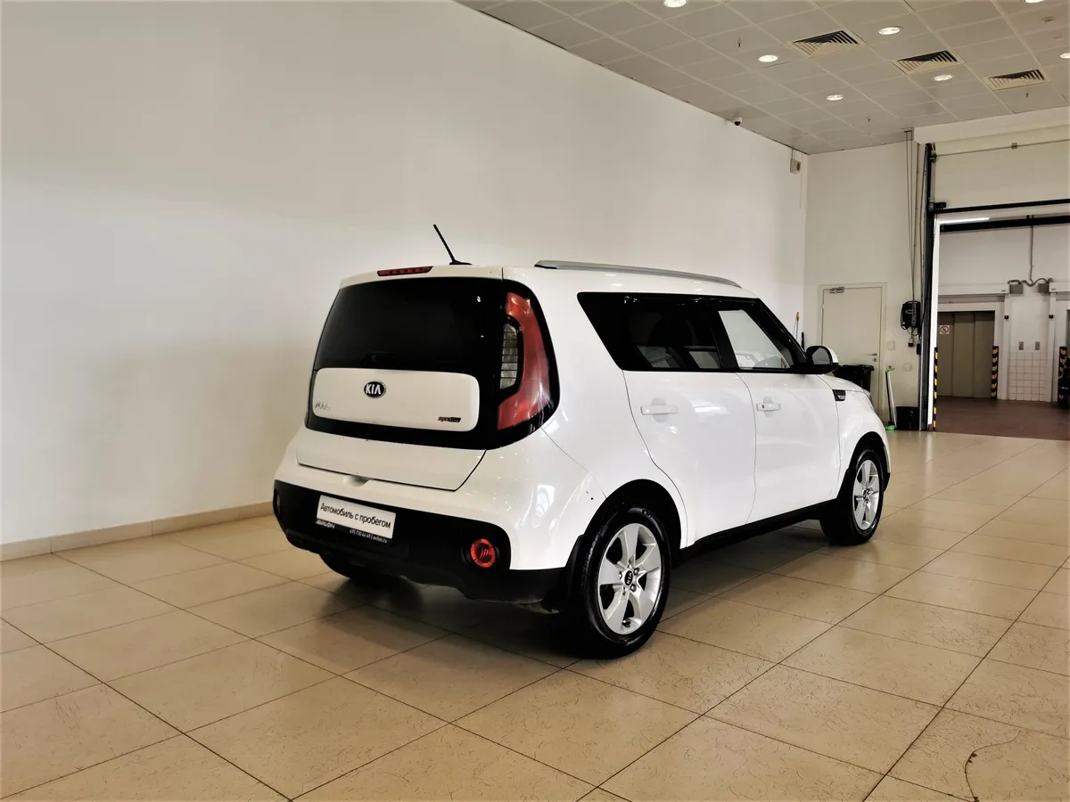 Kia Soul 1.6 AT (124 л.с.) Белый в АВИЛОН. Слайд №2