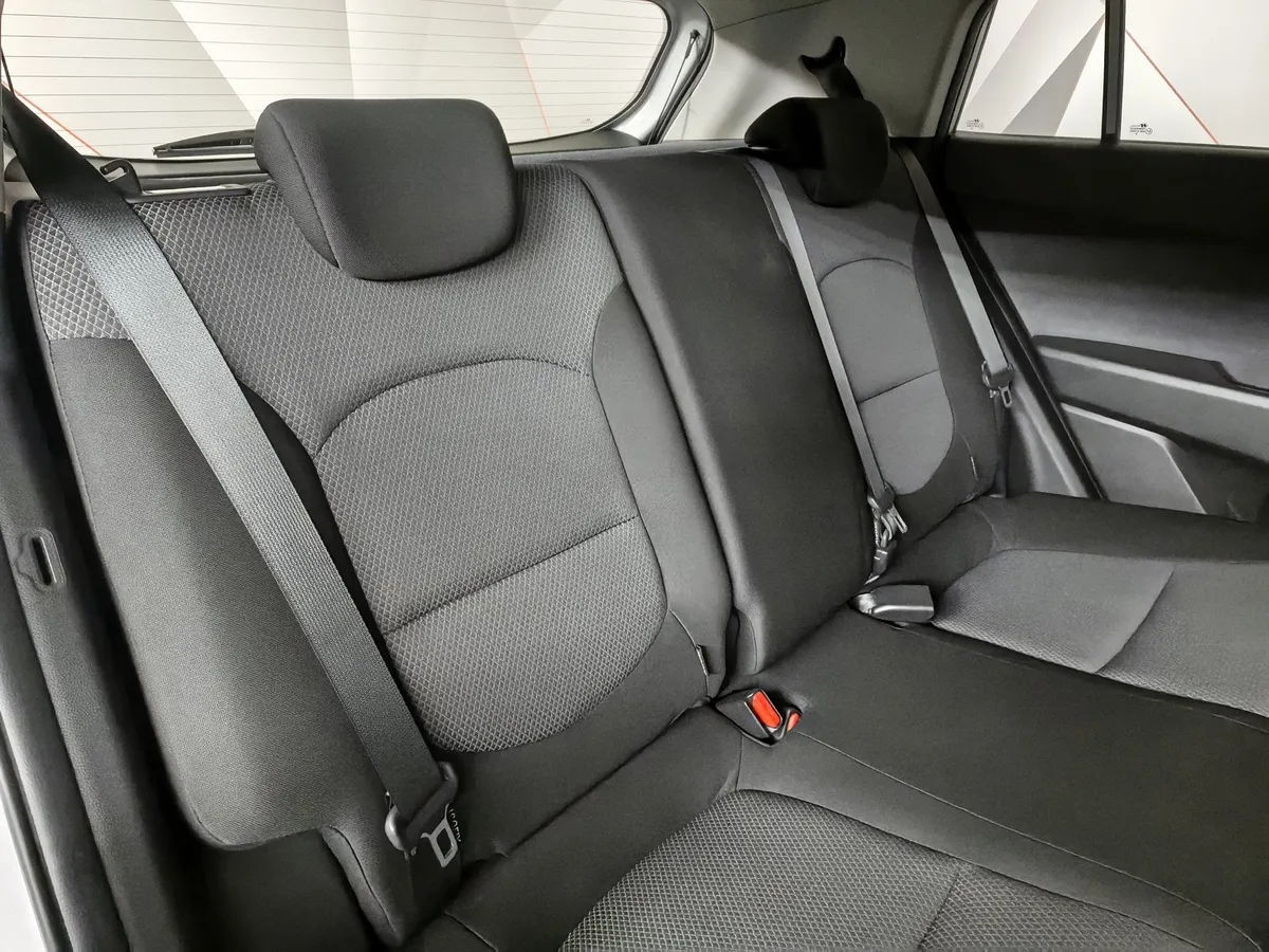 Hyundai Creta 1.6 AT AWD (121 л.с.) Active + Light + Winter Серебристый в АВИЛОН. Слайд №16