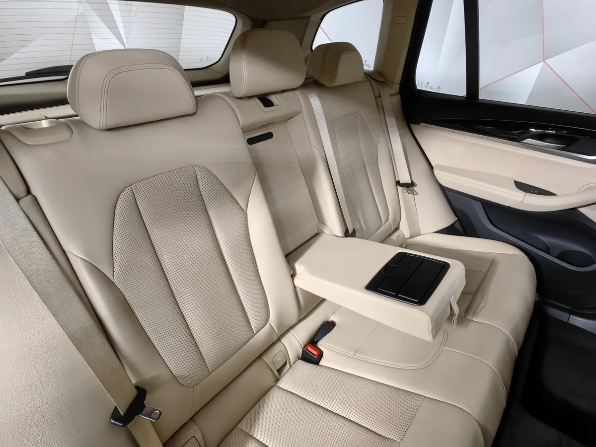 BMW X3 xDrive20d AT (190 л.с.) Lifestyle Синий в АВИЛОН. Слайд №14