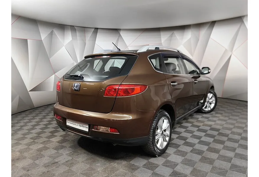 Luxgen 7 2.2 AT 4WD (175 л.с.) Комфорт Плюс Коричневый в АВИЛОН. Слайд №2