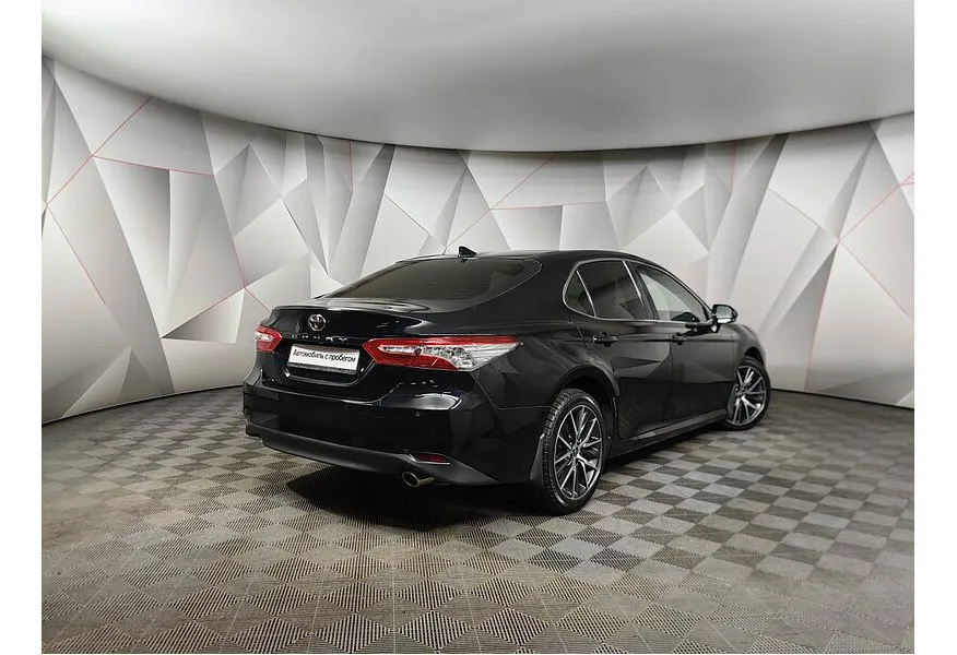 Toyota Camry 2.5 AT (200 л.с.) Черный в АВИЛОН. Слайд №2