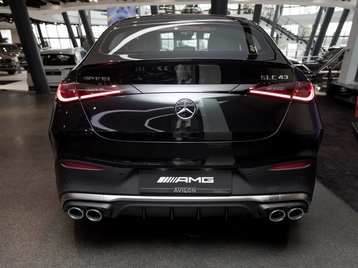 Mercedes-Benz GLC Купе 43 AMG 9G-TRONIC 4MATIC (435 л.с.) Черный в АВИЛОН. Слайд №5